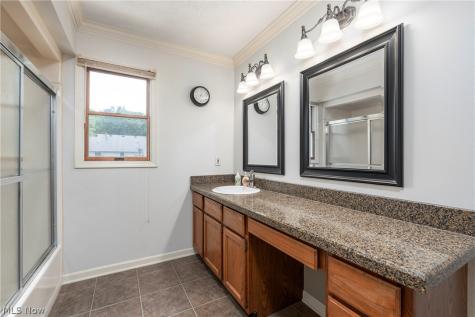 717 Wedgewood Drive Avon Lake OH 44012