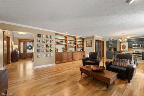 717 Wedgewood Drive Avon Lake OH 44012