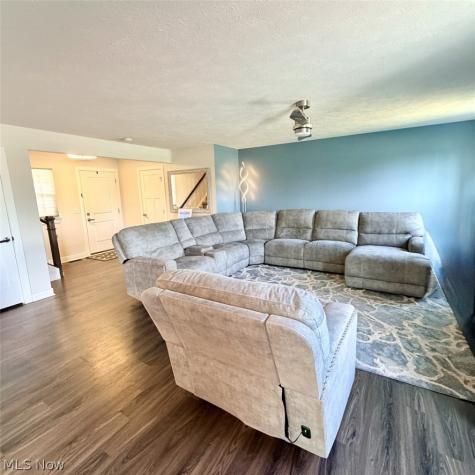 2091 Farroni Drive Willoughby OH 44094