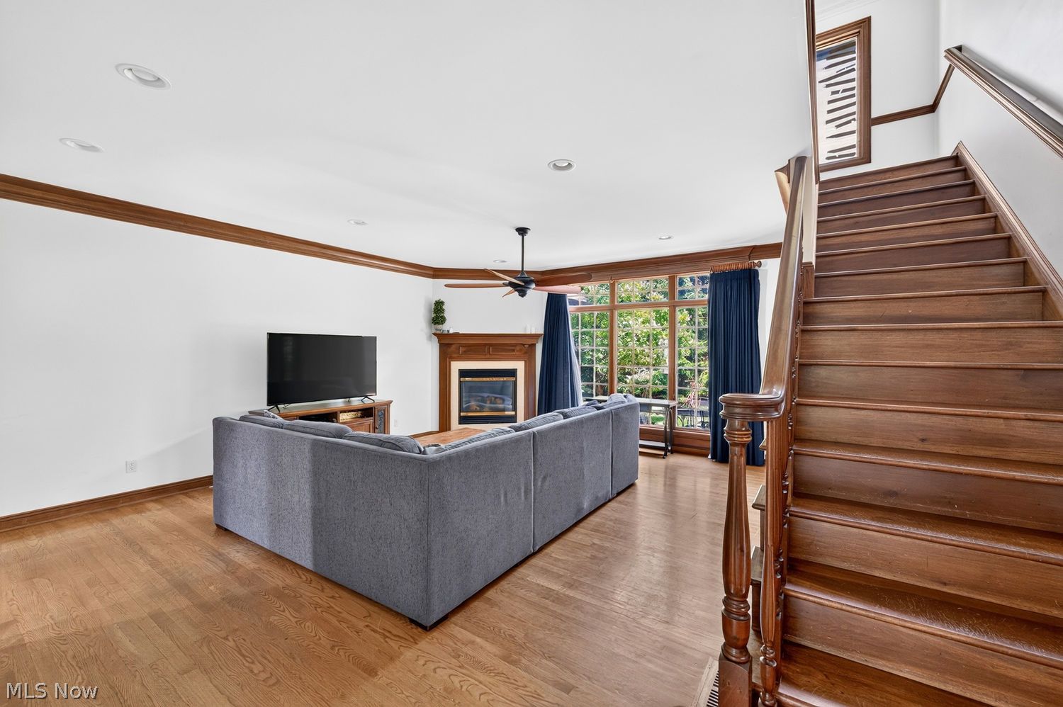 6 Warwick Lane Rocky River OH 44116