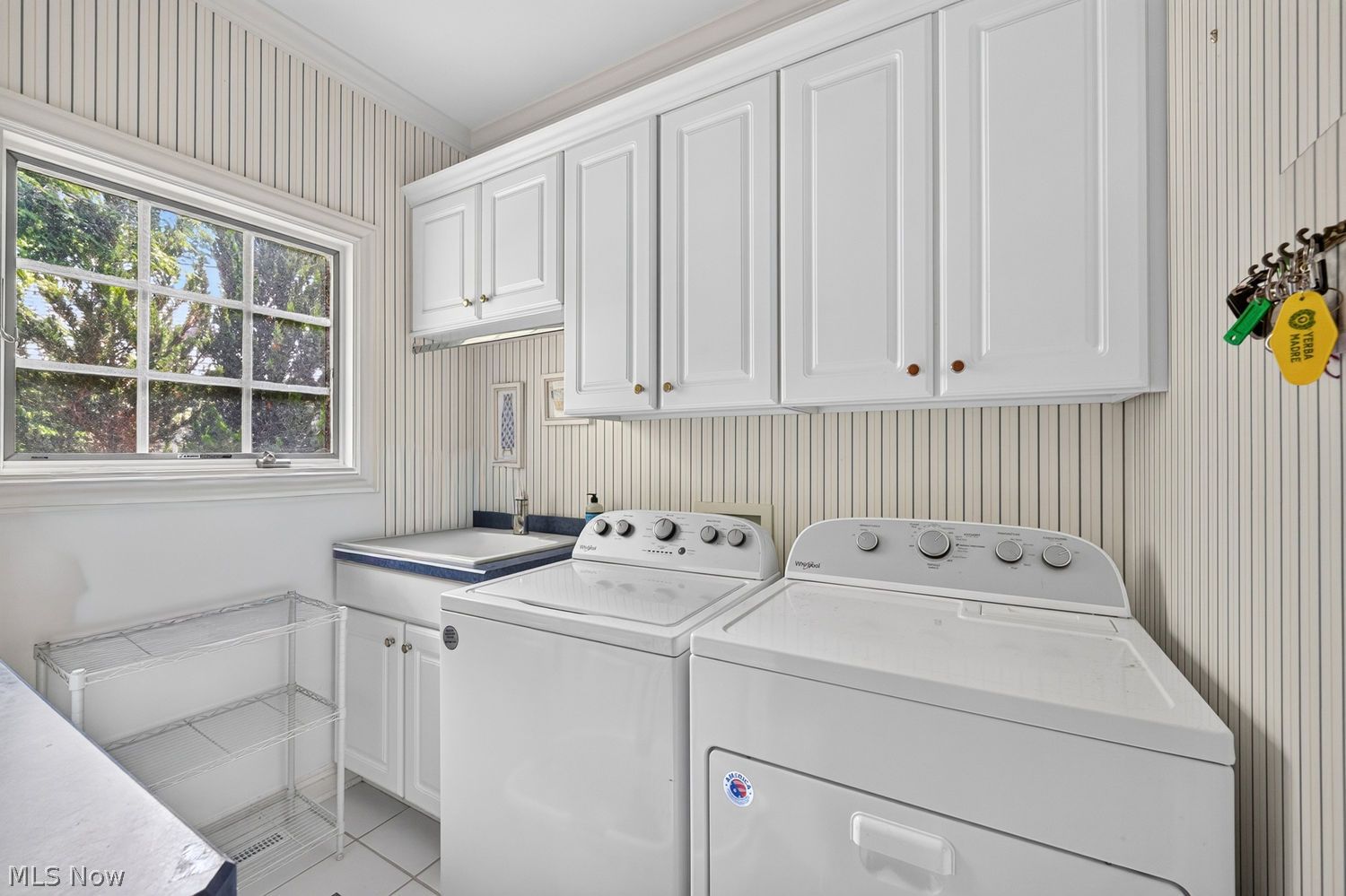 6 Warwick Lane Rocky River OH 44116