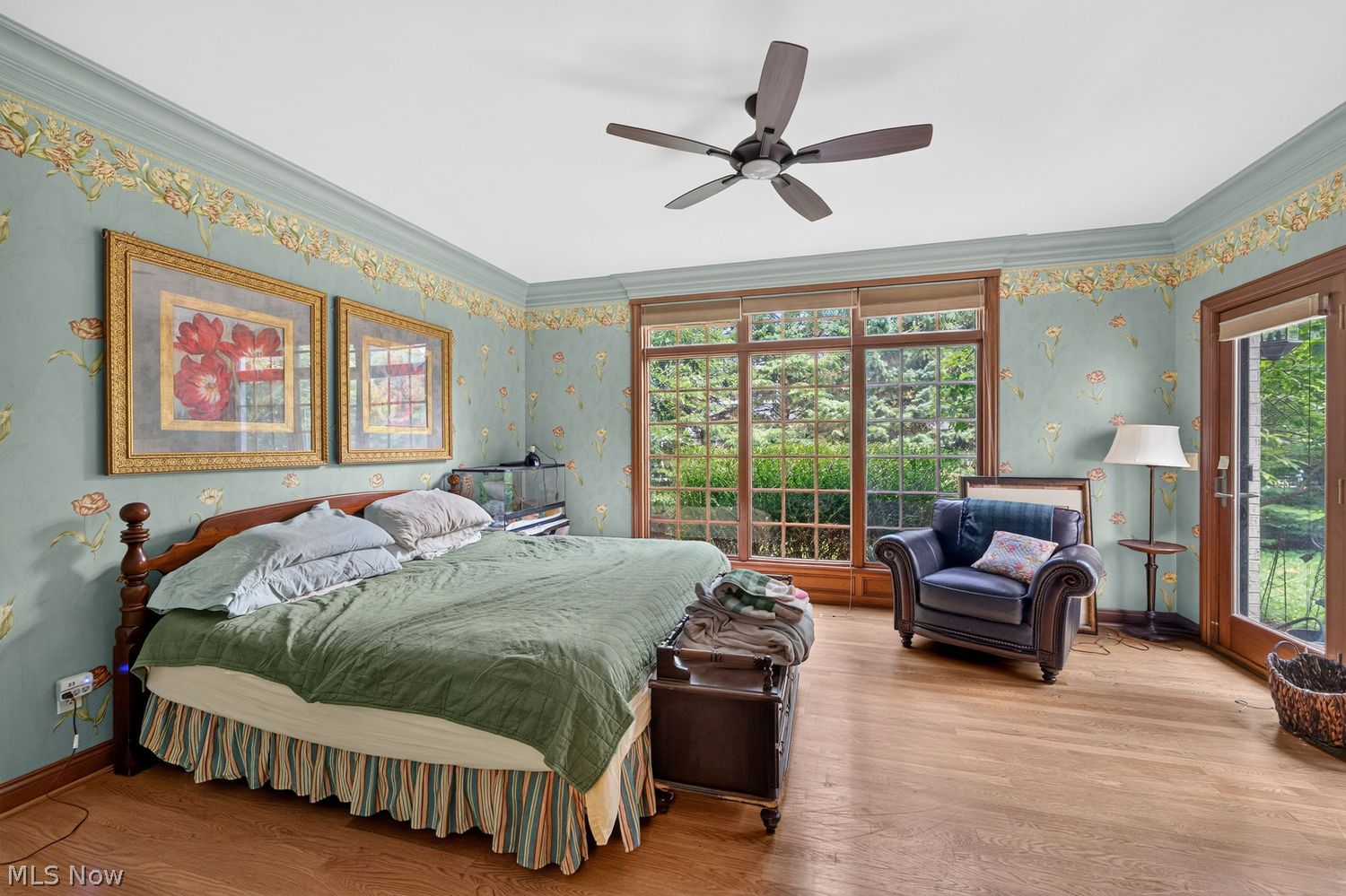 6 Warwick Lane Rocky River OH 44116