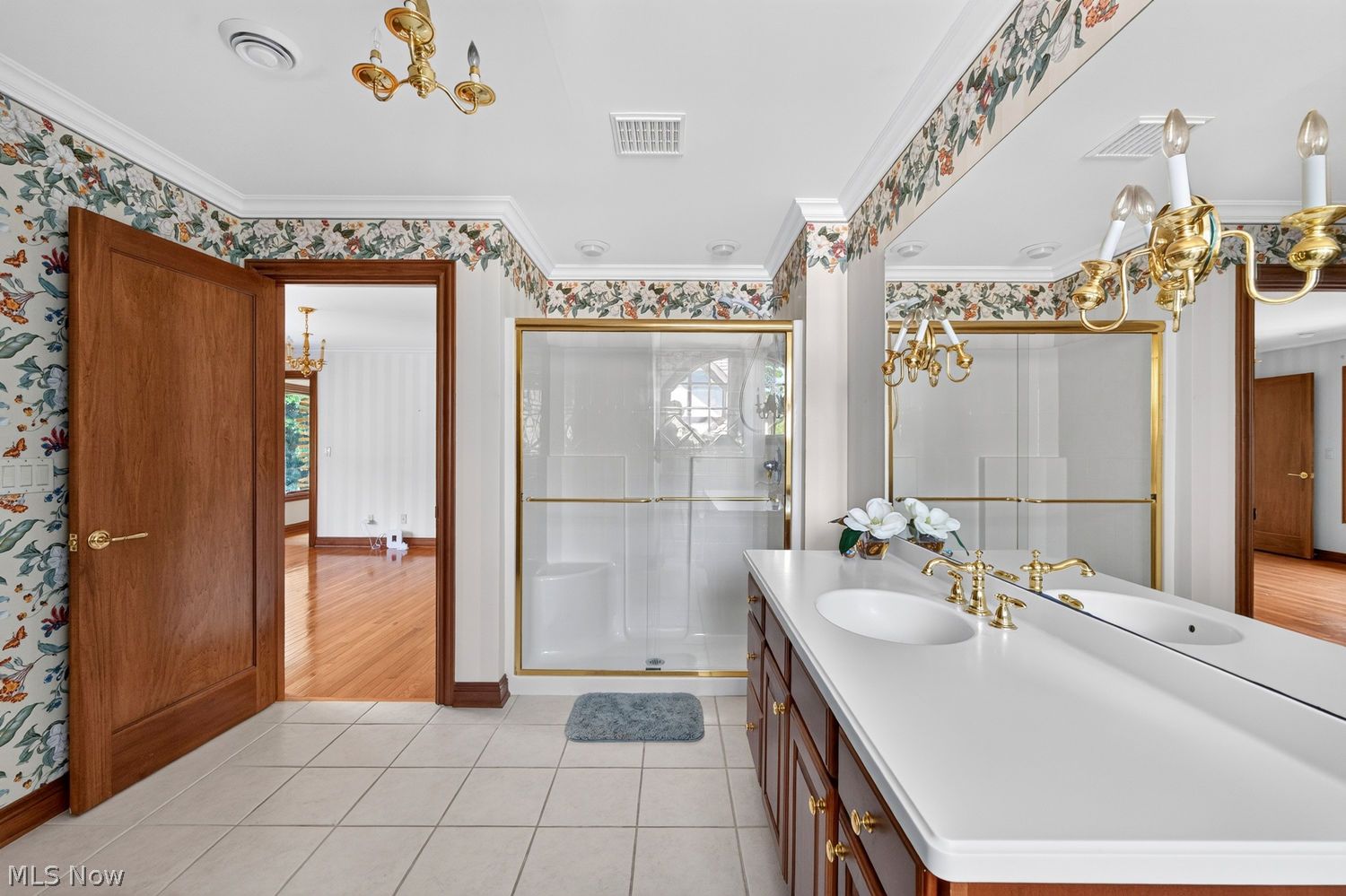 6 Warwick Lane Rocky River OH 44116
