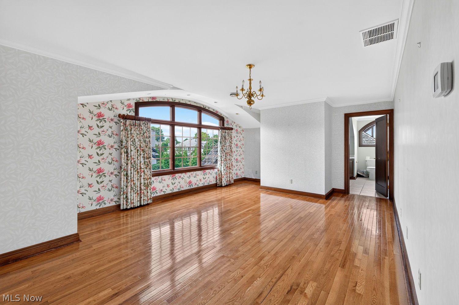 6 Warwick Lane Rocky River OH 44116