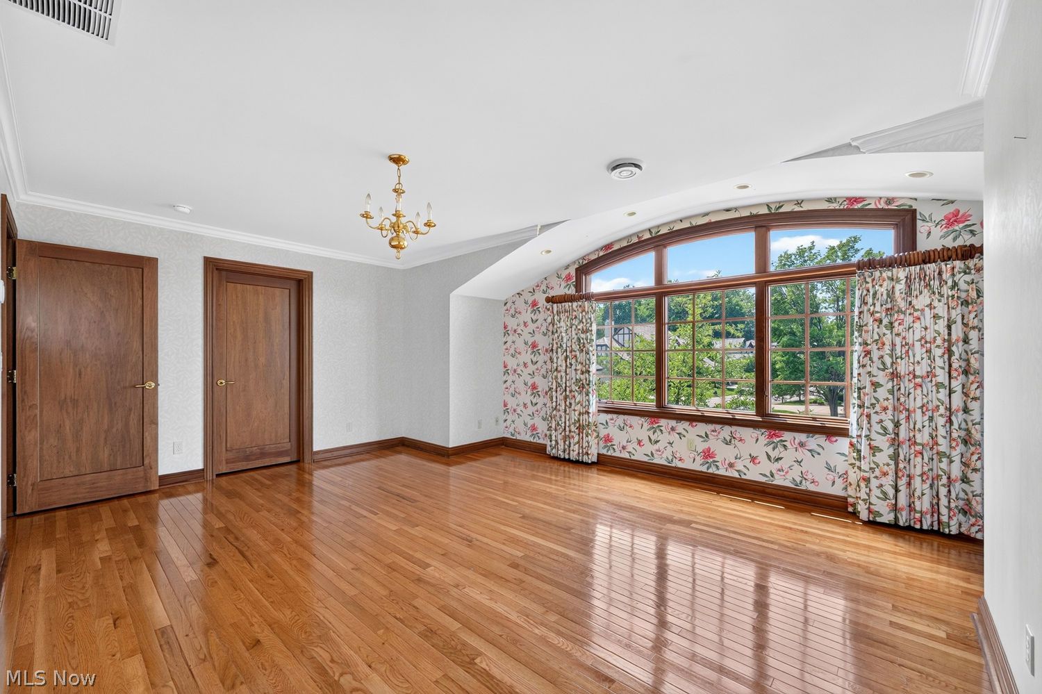 6 Warwick Lane Rocky River OH 44116