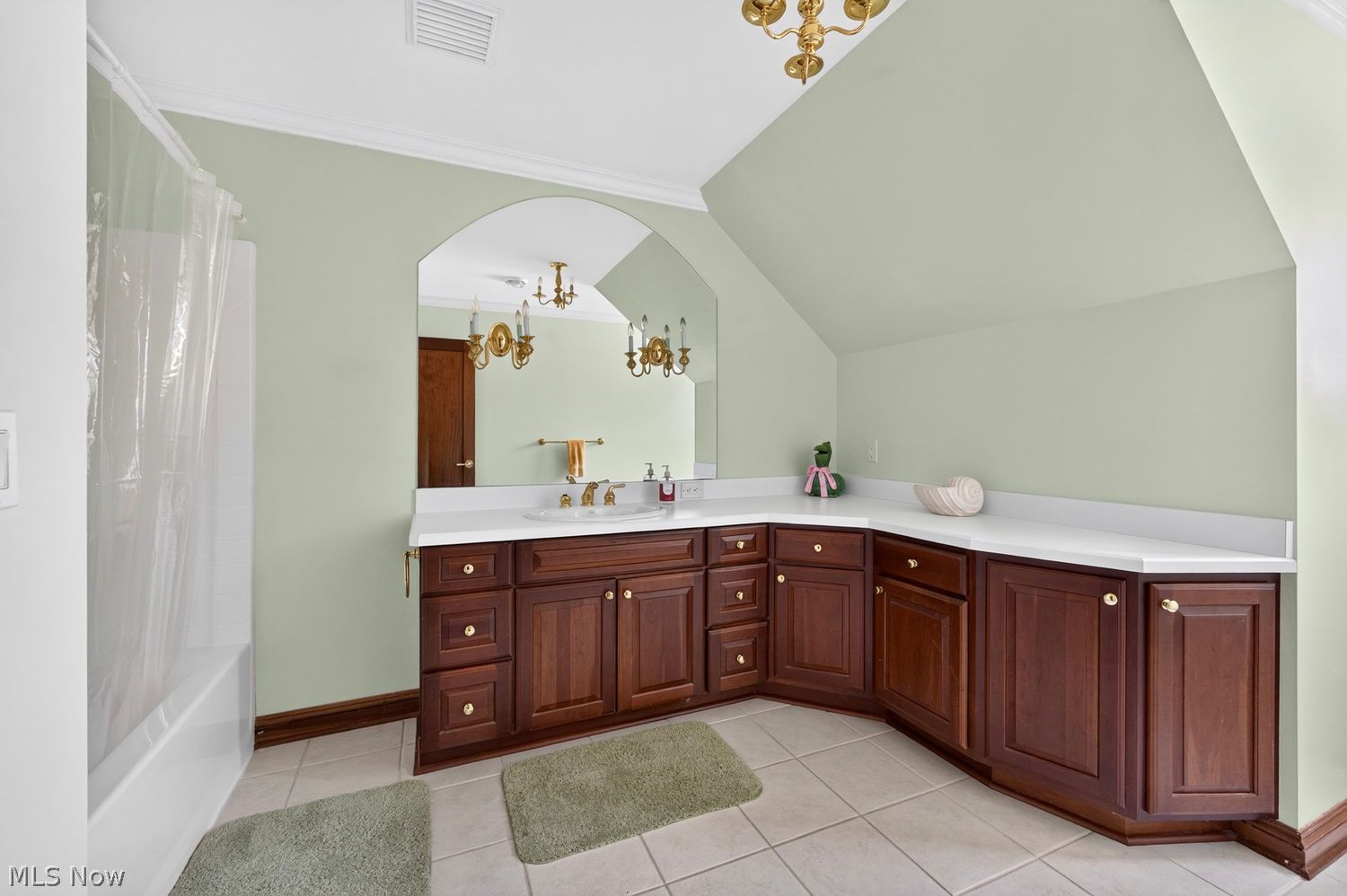6 Warwick Lane Rocky River OH 44116