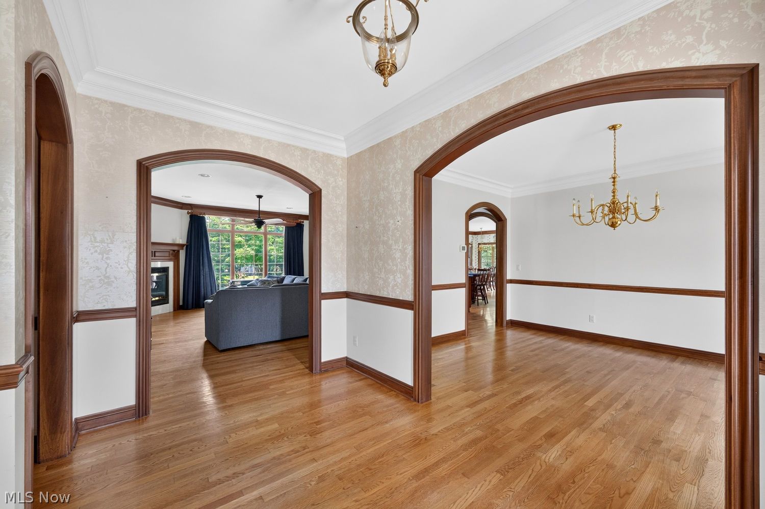 6 Warwick Lane Rocky River OH 44116