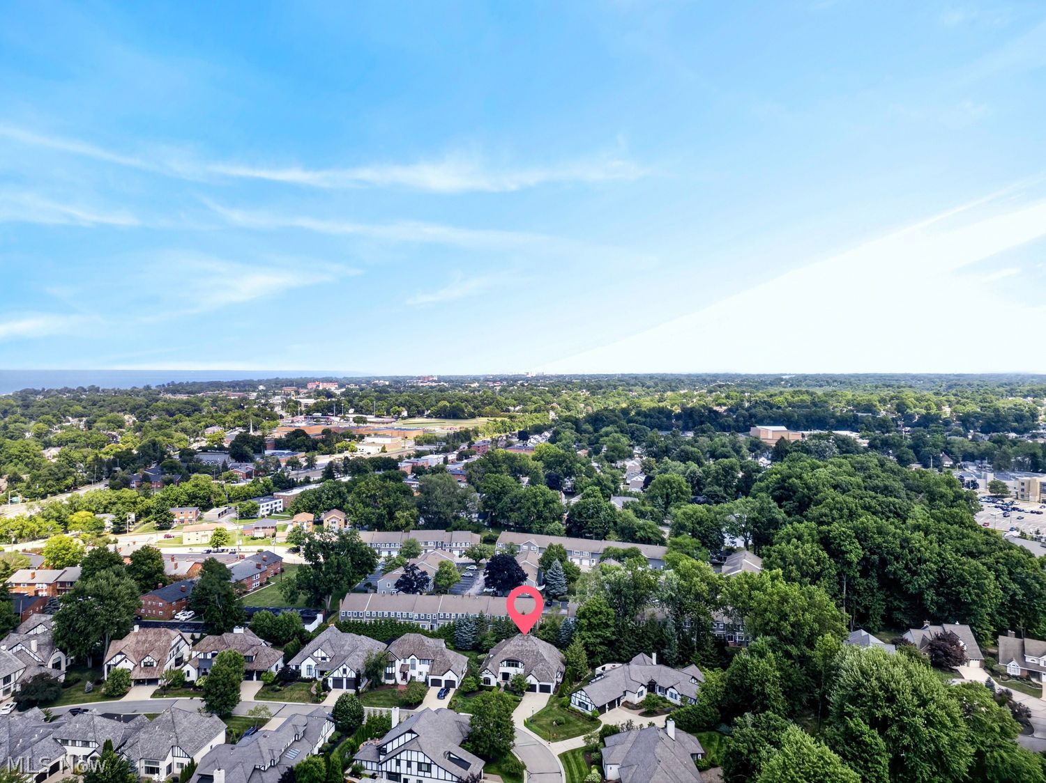 6 Warwick Lane Rocky River OH 44116