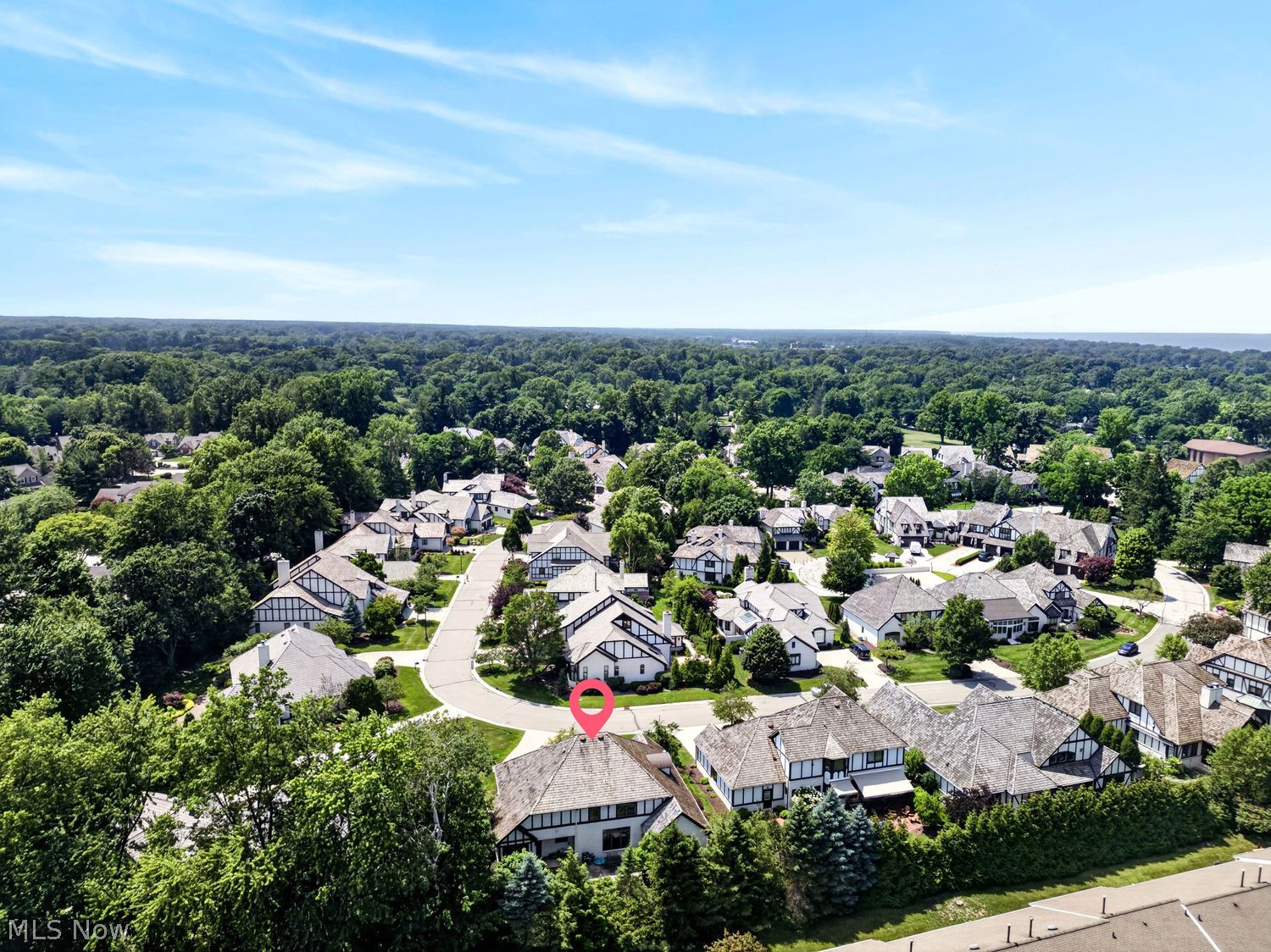 6 Warwick Lane Rocky River OH 44116