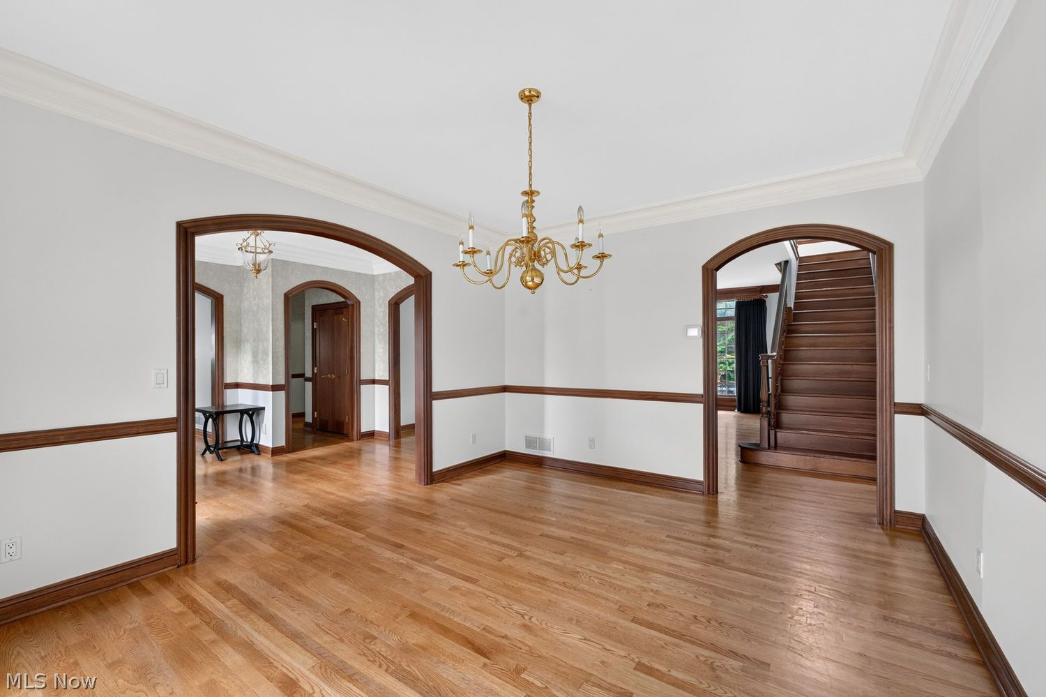 6 Warwick Lane Rocky River OH 44116