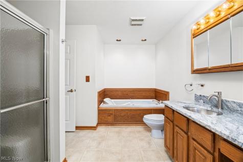 1035 W Liberty Street Medina OH 44256