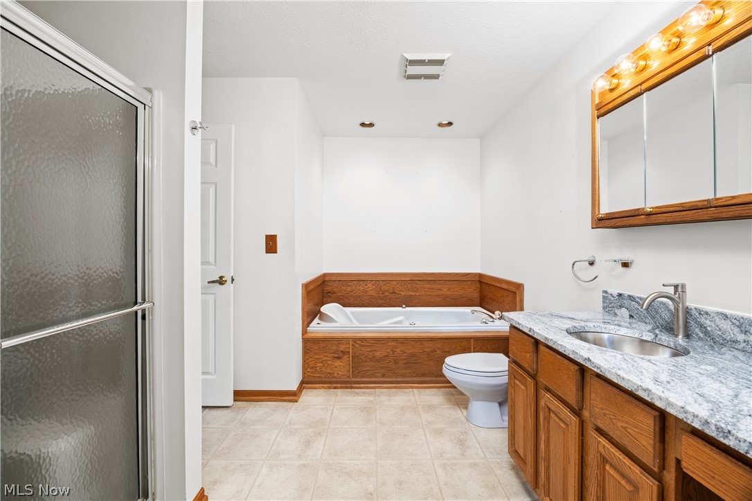 1035 W Liberty Street Medina OH 44256