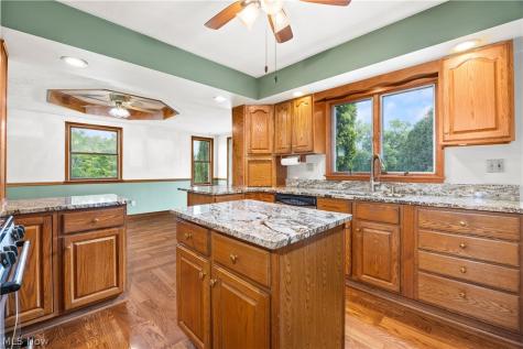 1035 W Liberty Street Medina OH 44256