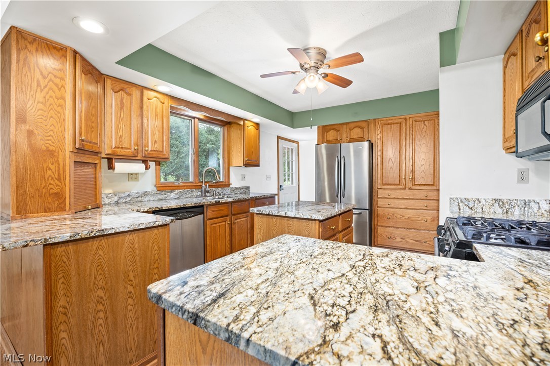 1035 W Liberty Street Medina OH 44256