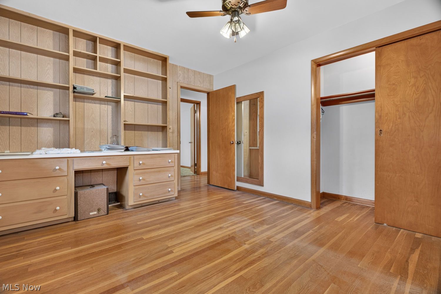 114 S Leavitt Road S Amherst OH 44001