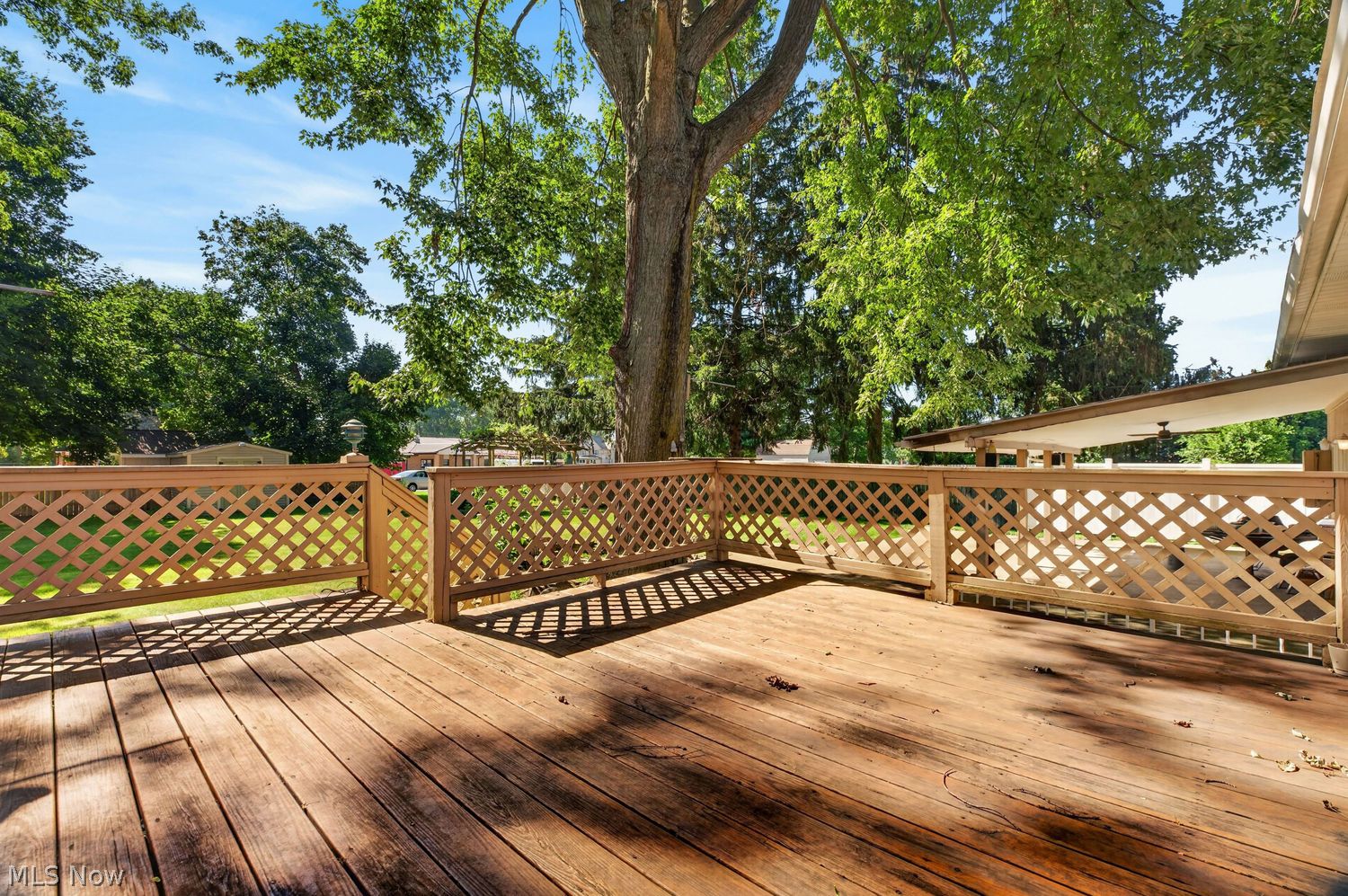 114 S Leavitt Road S Amherst OH 44001