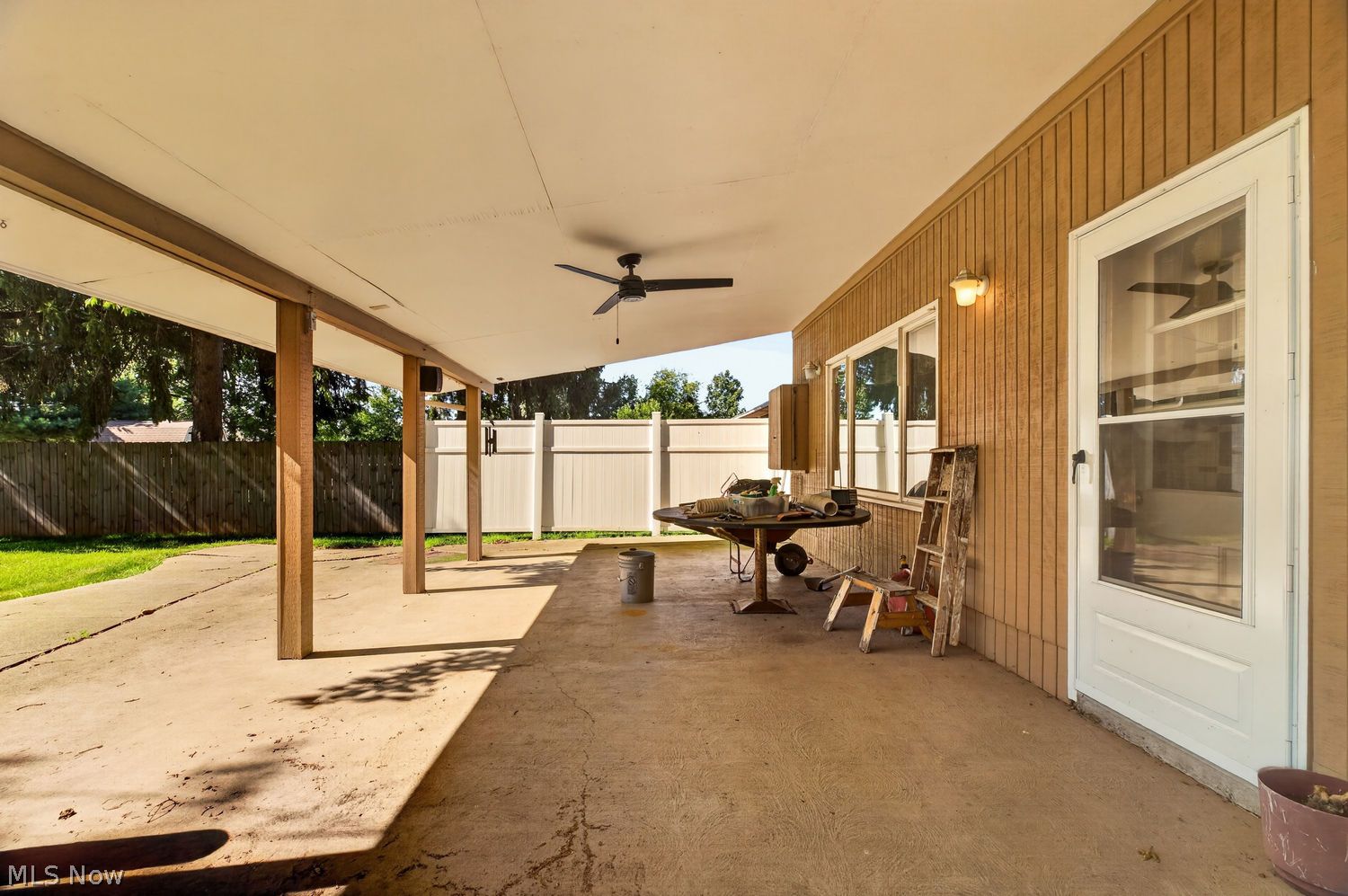 114 S Leavitt Road S Amherst OH 44001