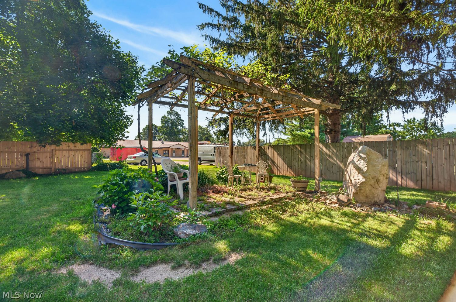 114 S Leavitt Road S Amherst OH 44001
