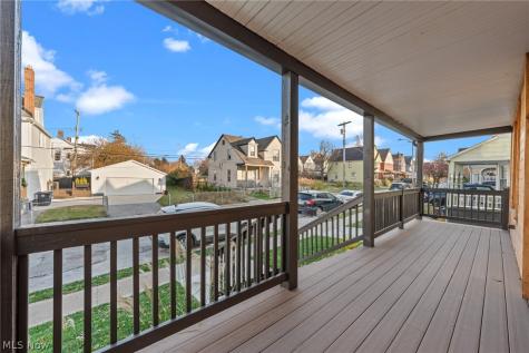 1422 W 77th Street Cleveland OH 44102