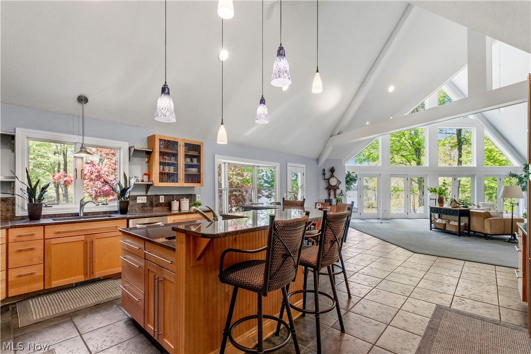 2252 Heston Drive Lake Milton OH 44429