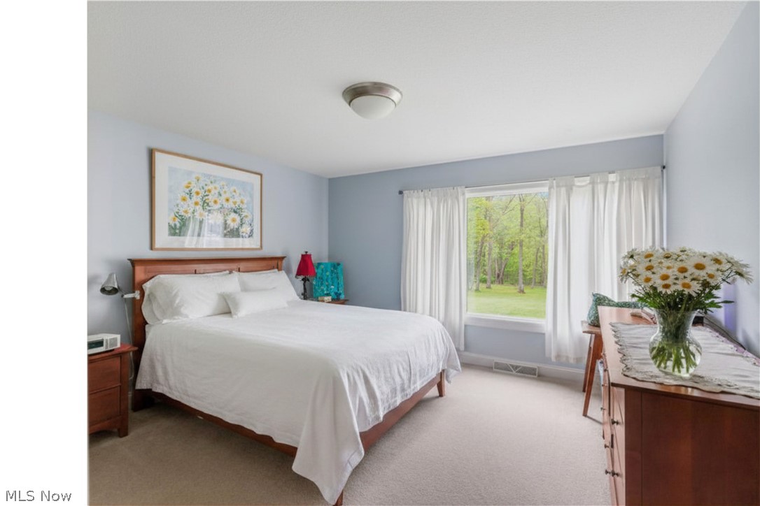 2252 Heston Drive Lake Milton OH 44429