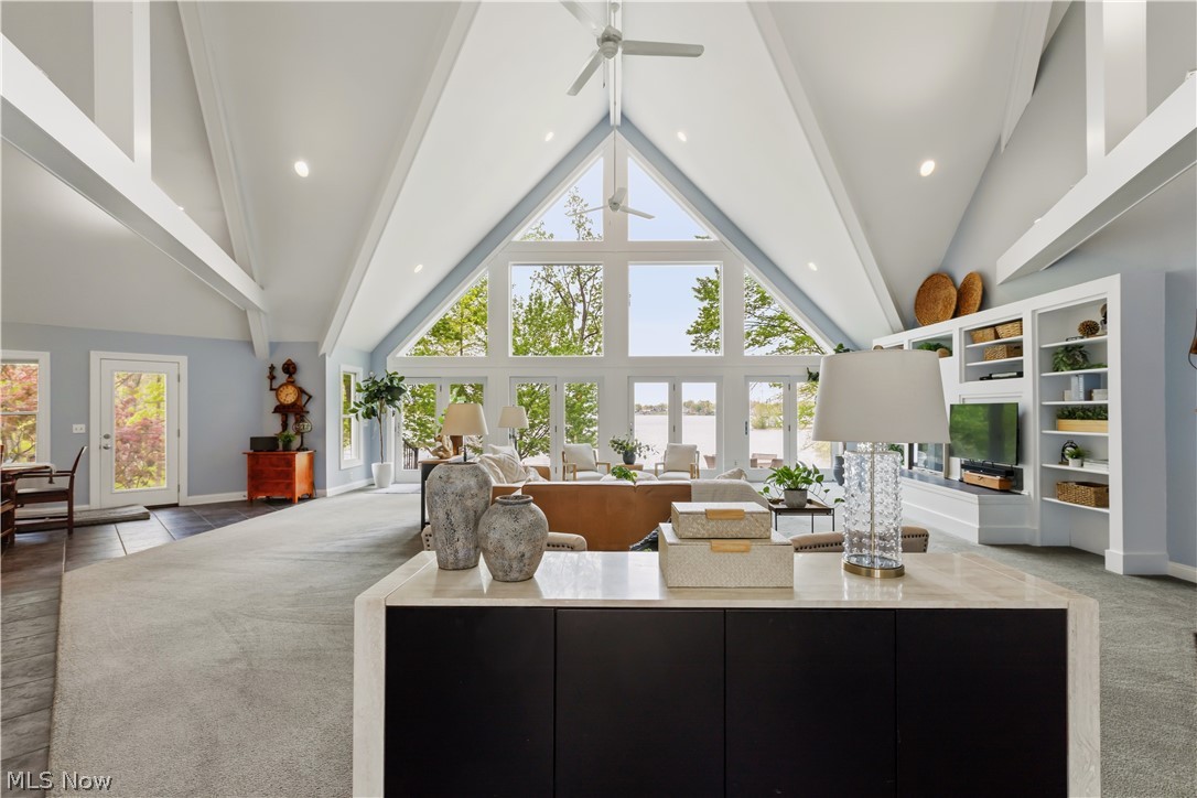 2252 Heston Drive Lake Milton OH 44429