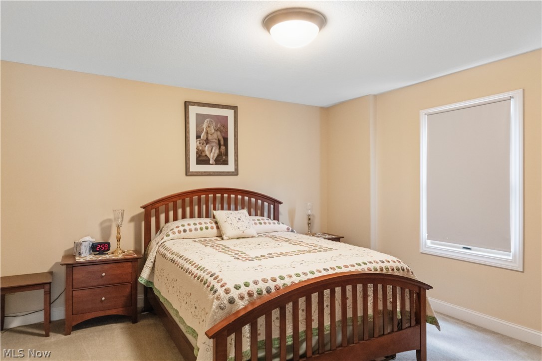 2252 Heston Drive Lake Milton OH 44429