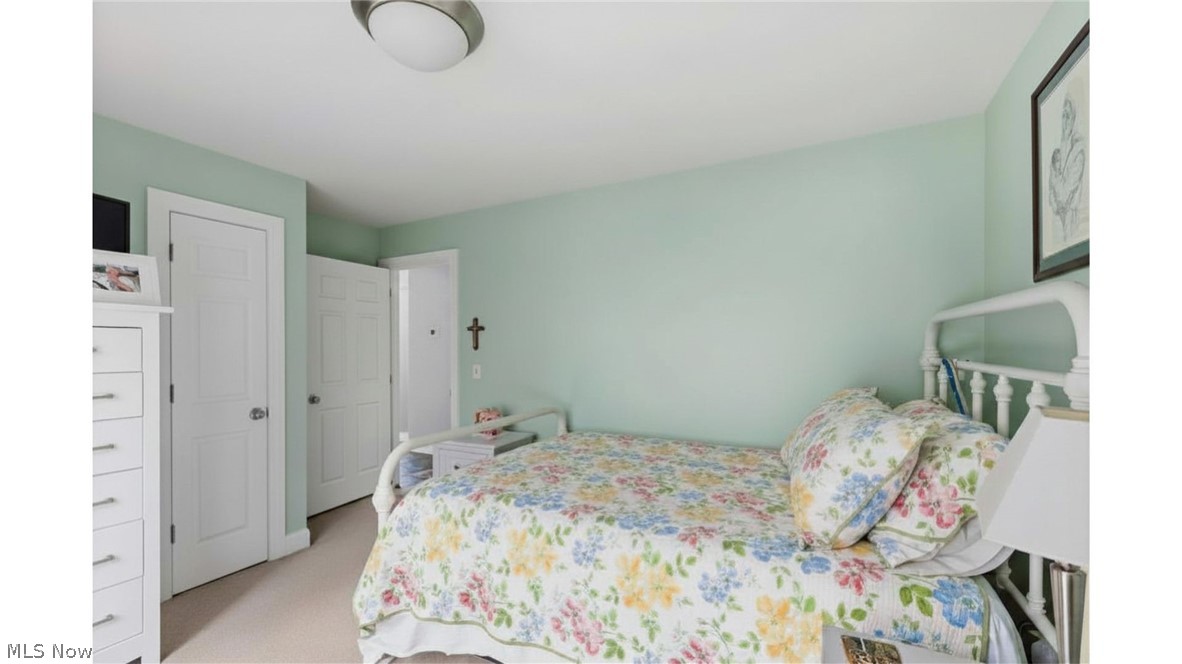 2252 Heston Drive Lake Milton OH 44429