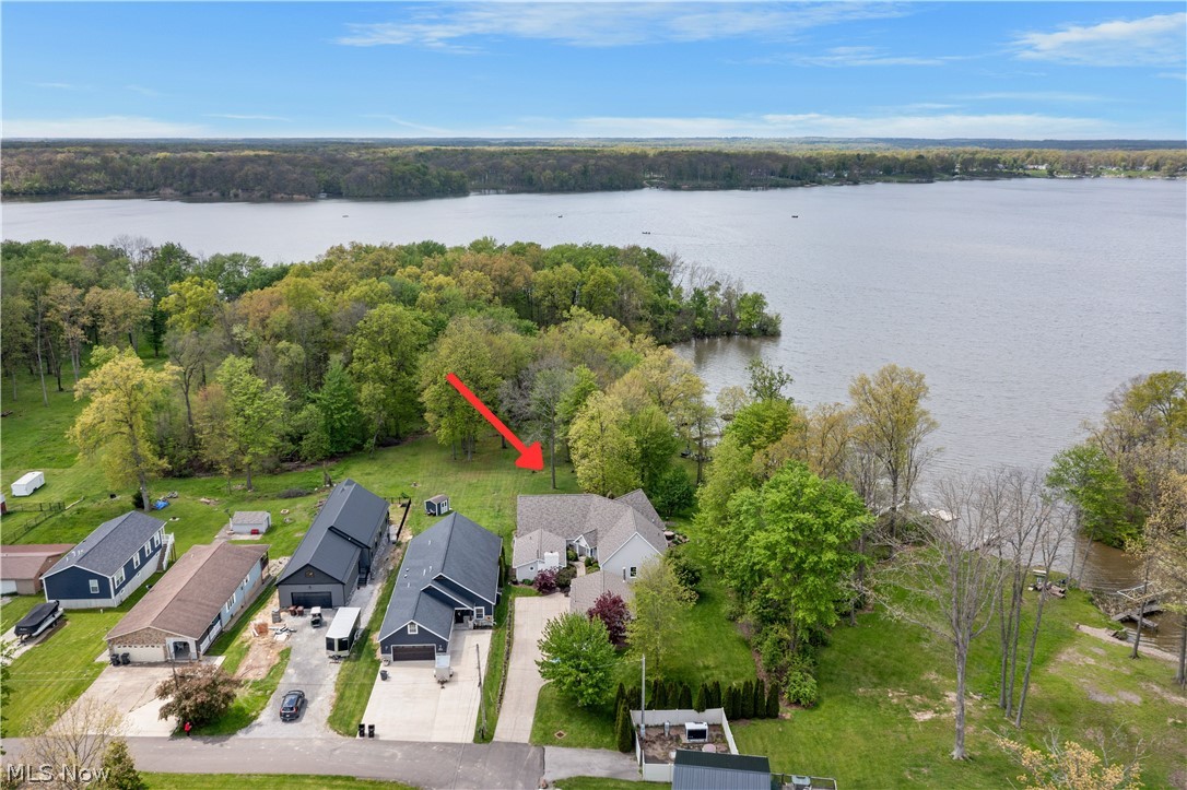 2252 Heston Drive Lake Milton OH 44429