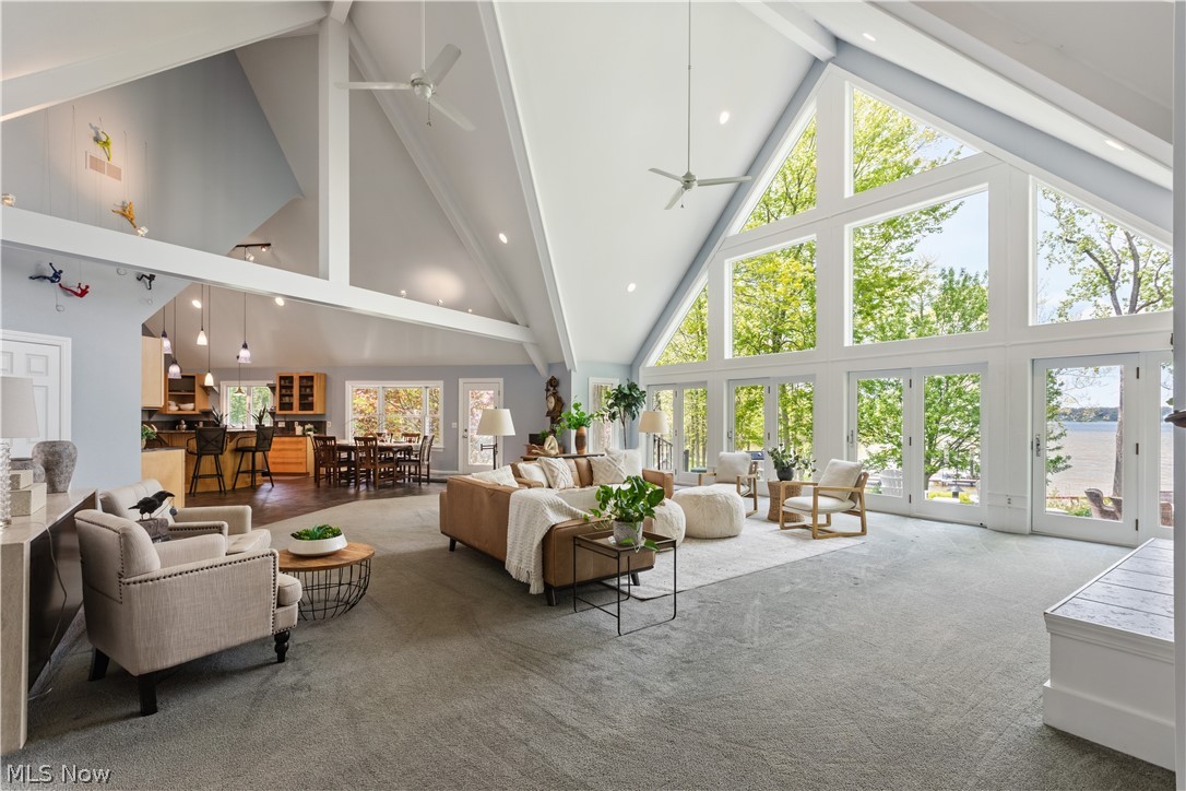 2252 Heston Drive Lake Milton OH 44429