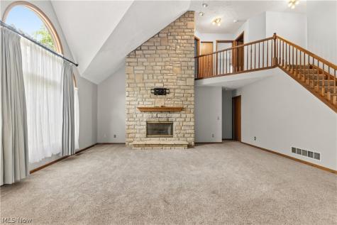 1919 Wendover Circle NE North Canton OH 44720