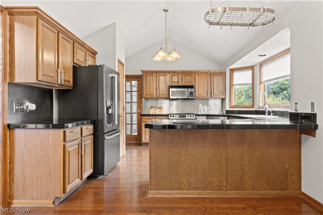 1919 Wendover Circle NE North Canton OH 44720