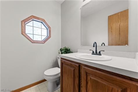 1919 Wendover Circle NE North Canton OH 44720