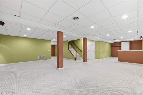 1919 Wendover Circle NE North Canton OH 44720