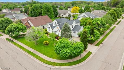 1919 Wendover Circle NE North Canton OH 44720