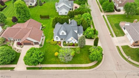 1919 Wendover Circle NE North Canton OH 44720