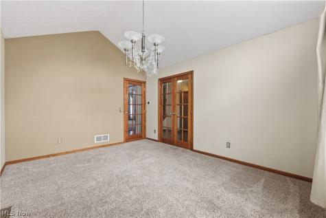 1919 Wendover Circle NE North Canton OH 44720