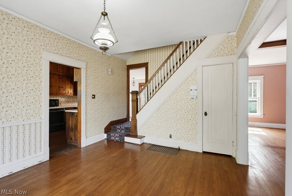 27015 Aurora Road Solon OH 44139