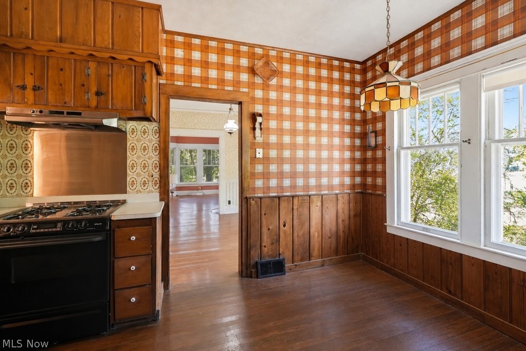 27015 Aurora Road Solon OH 44139