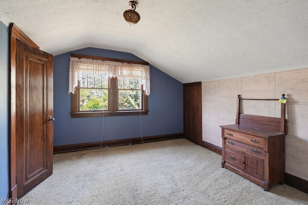 27015 Aurora Road Solon OH 44139