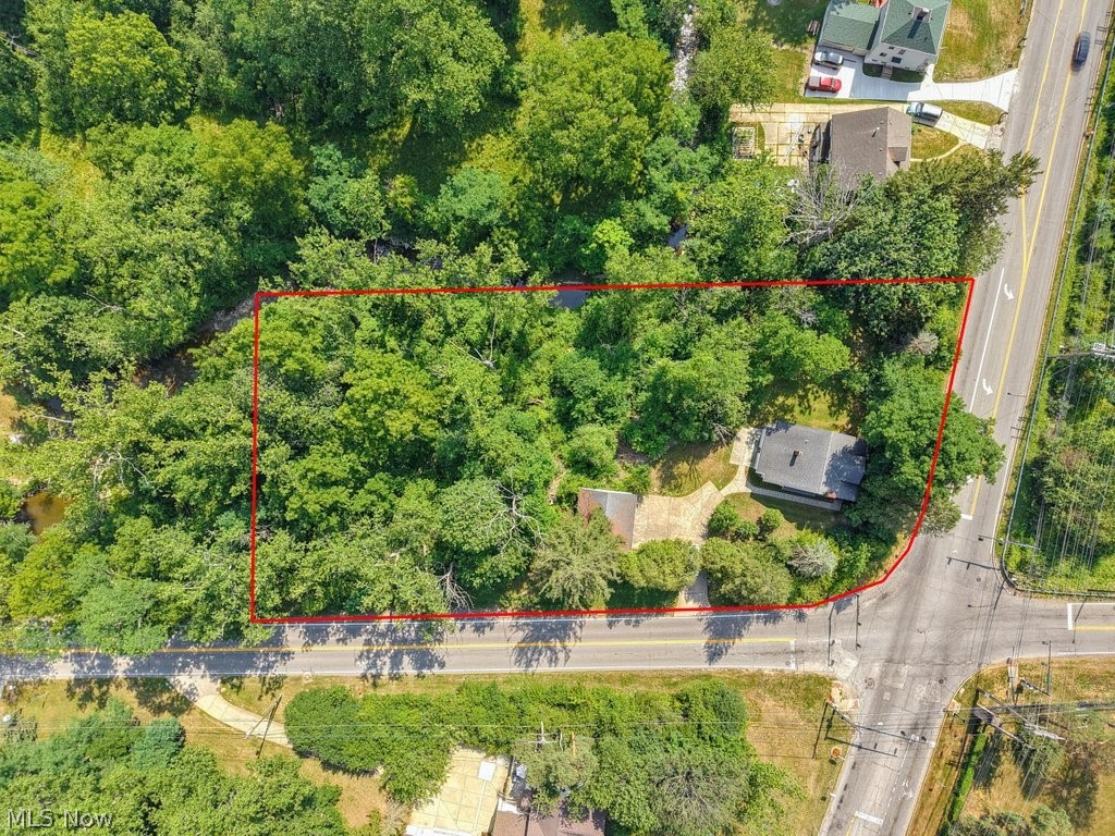 27015 Aurora Road Solon OH 44139
