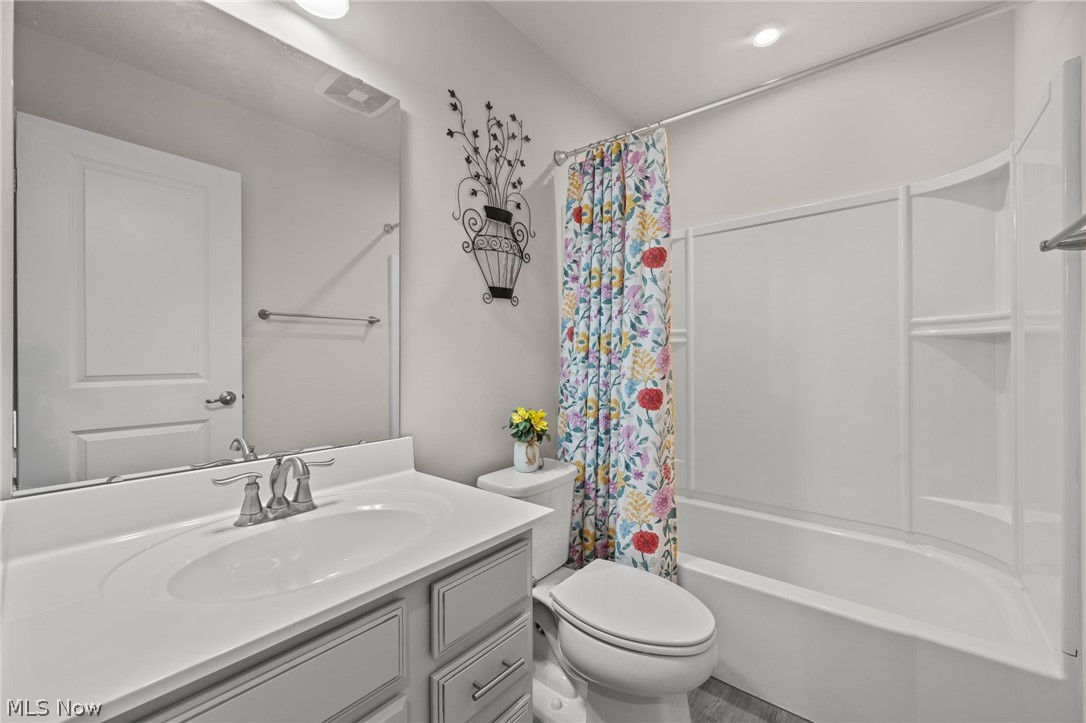 449 Community Lane Painesville OH 44077