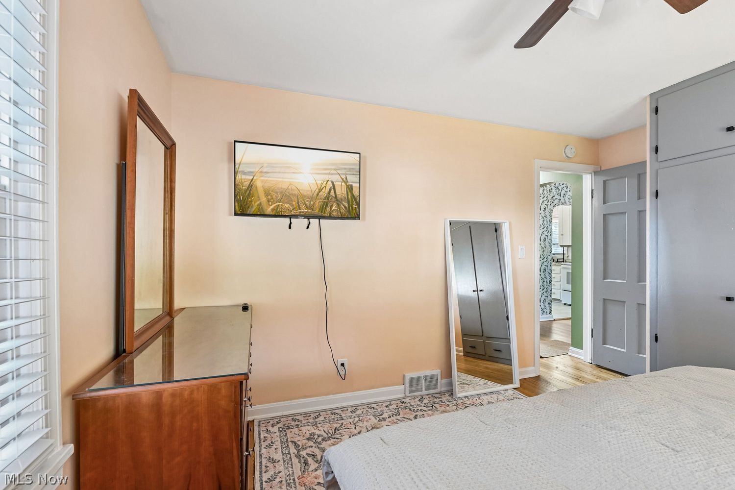 2027 Gibbs Avenue NE Canton OH 44714
