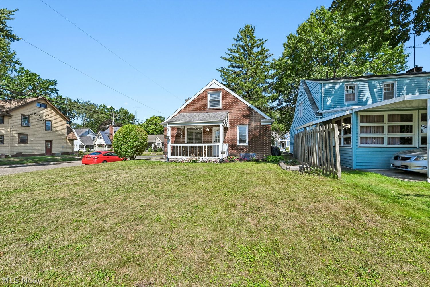 2027 Gibbs Avenue NE Canton OH 44714