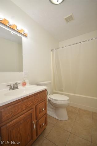 625 Hillman Road Akron OH 44312