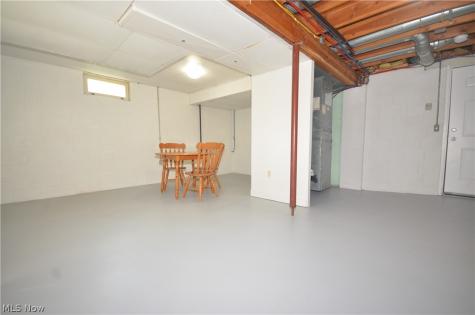 625 Hillman Road Akron OH 44312