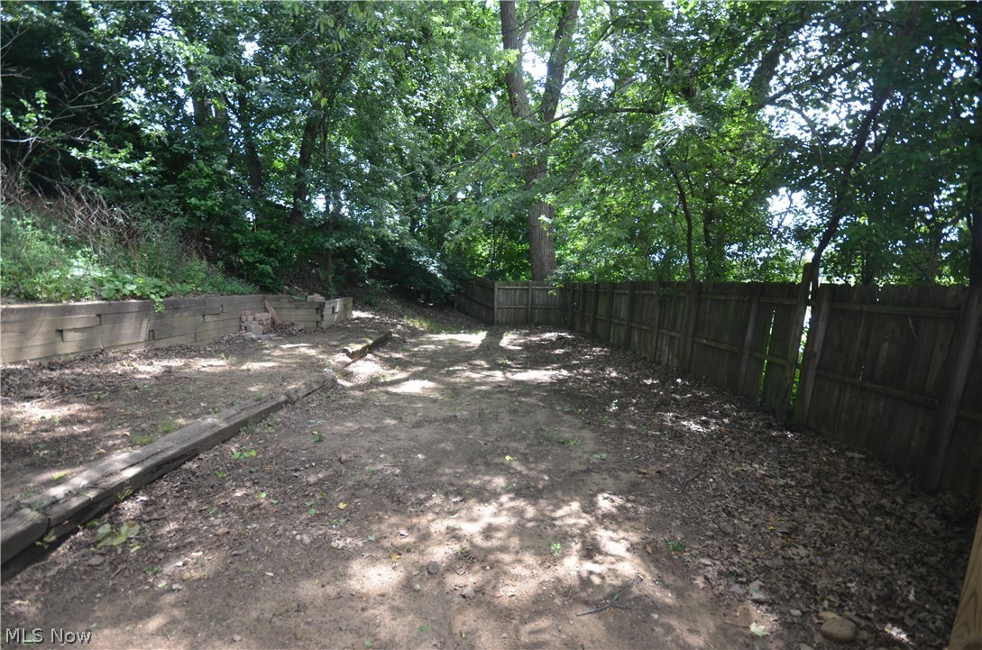 625 Hillman Road Akron OH 44312