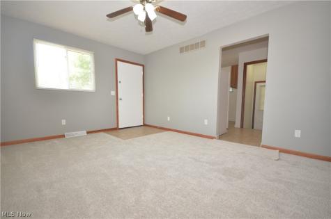 625 Hillman Road Akron OH 44312