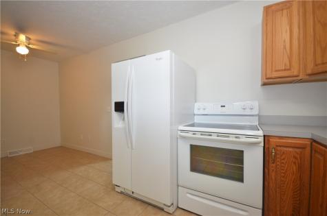 625 Hillman Road Akron OH 44312