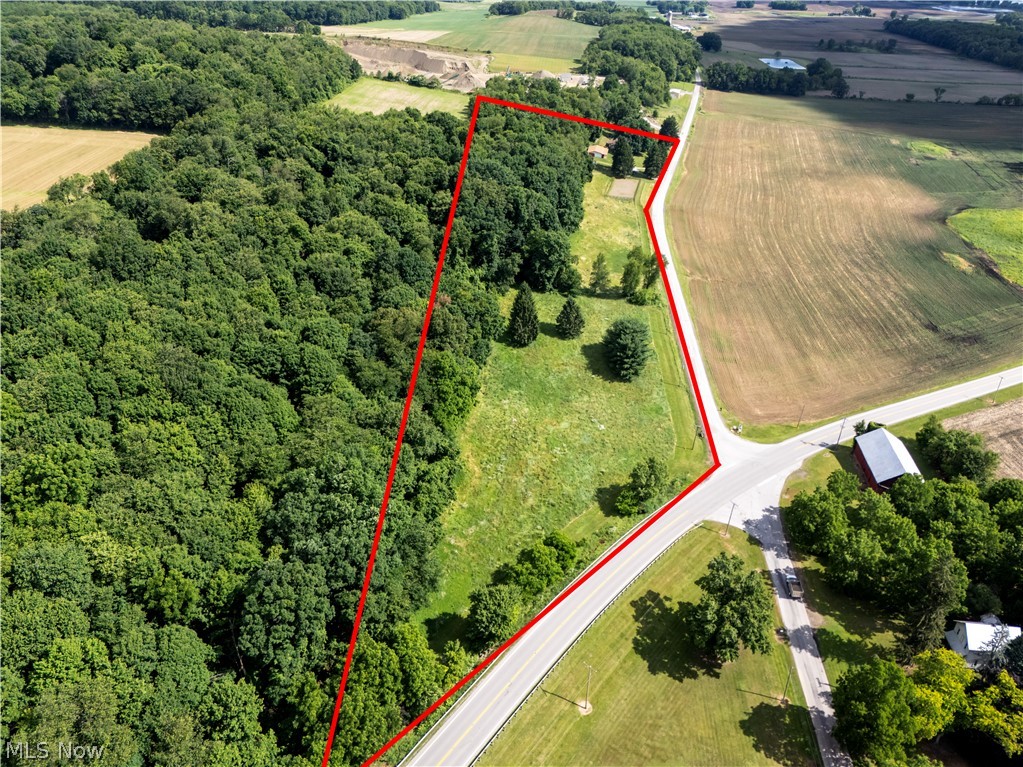 7241 S Funk Road Shreve OH 44676